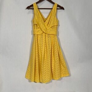 Nine West Yellow Sleeveless Eyelet Size 4 Spring Wedding Guest Dress